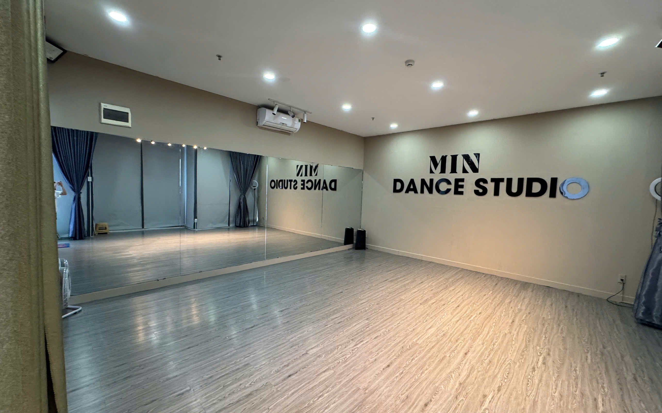 Phòng LaAstoria-Studio 2 (NDT)